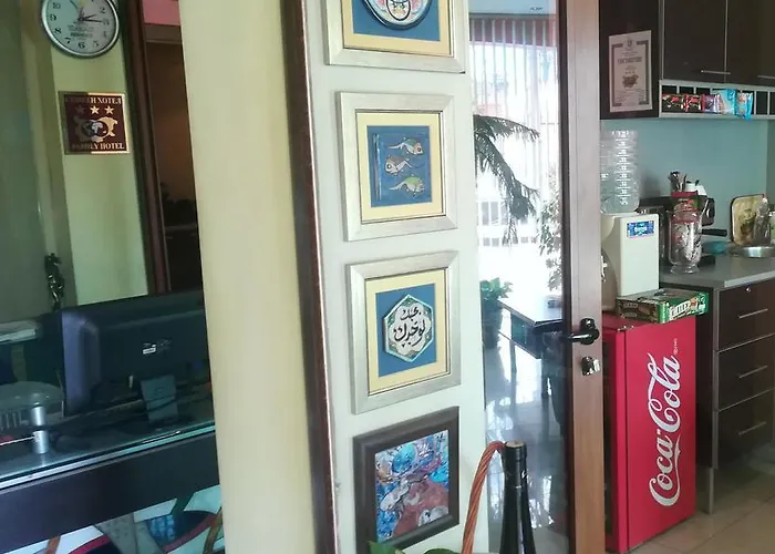 特拉卡特公寓酒店